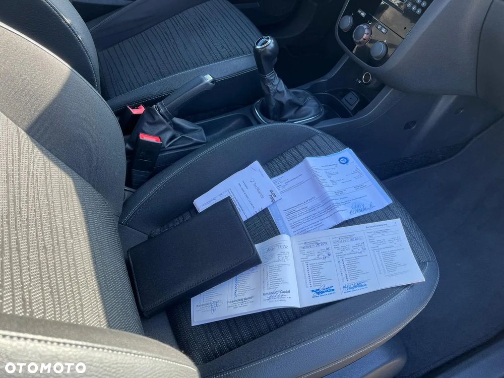 Opel Corsa 1.4 16V Innovation - 5