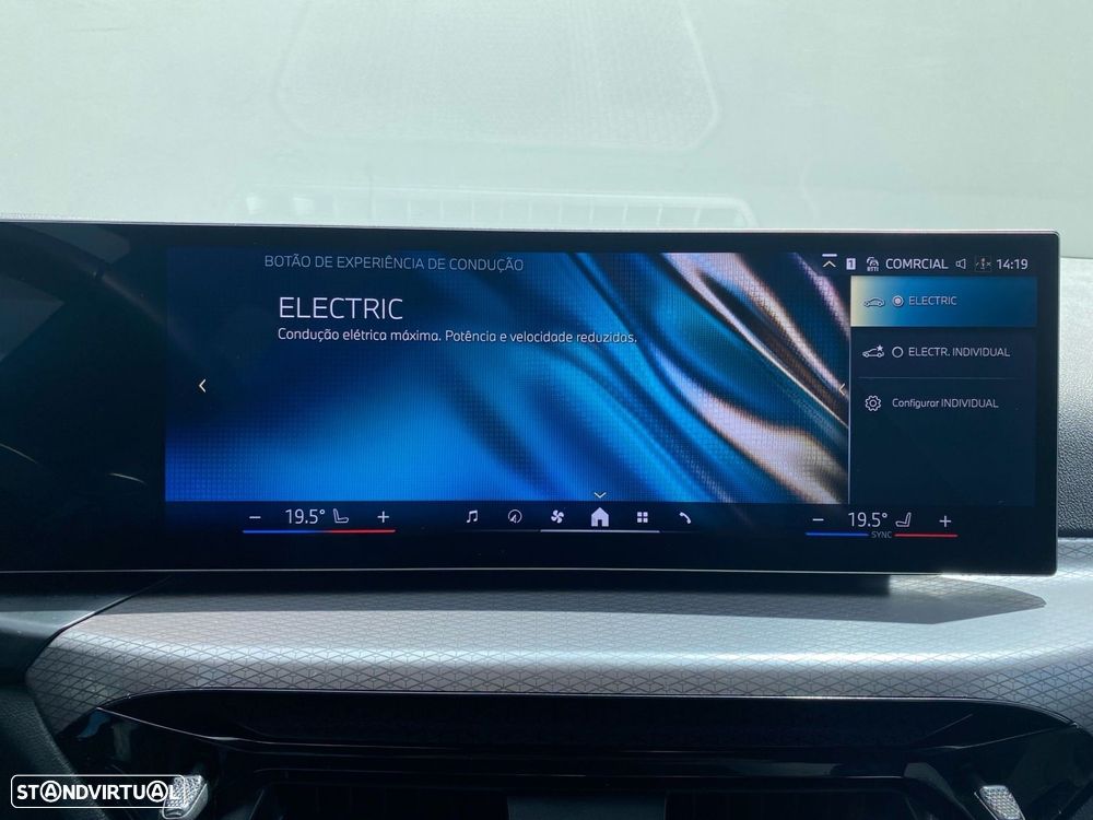 BMW 330 e Pack Desportivo M Auto - 12