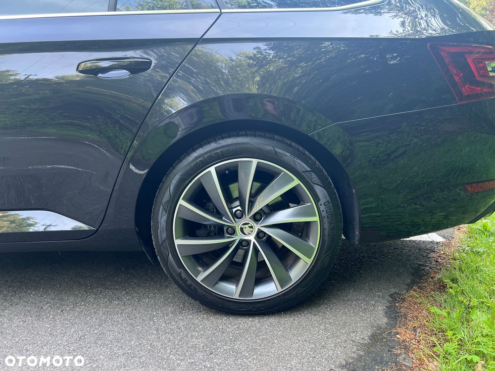Skoda Superb 2.0 TSI 4x4 L&K DSG - 10