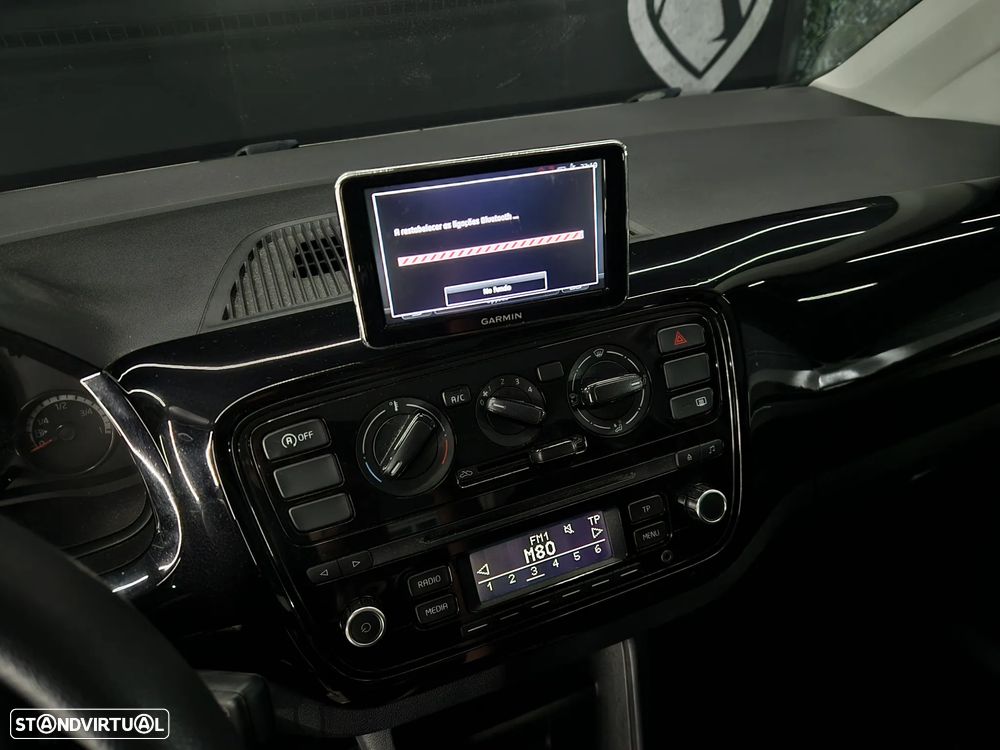 VW Up! 1.0 BlueMotion High - 10