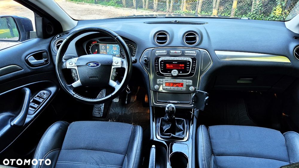 Ford Mondeo 2.0 Ghia X100 / X - 37