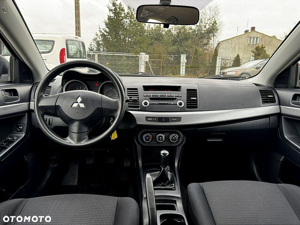 Mitsubishi Lancer - 14