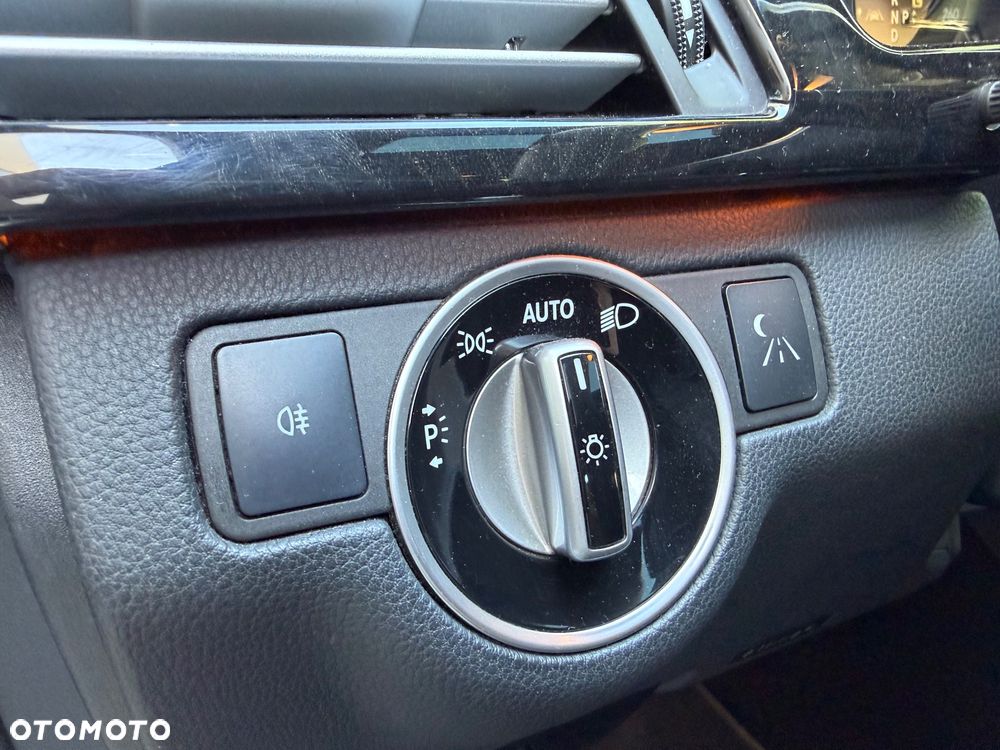 Mercedes-Benz Klasa E 350 CDI 4-Matic BlueEff Avantgarde - 20