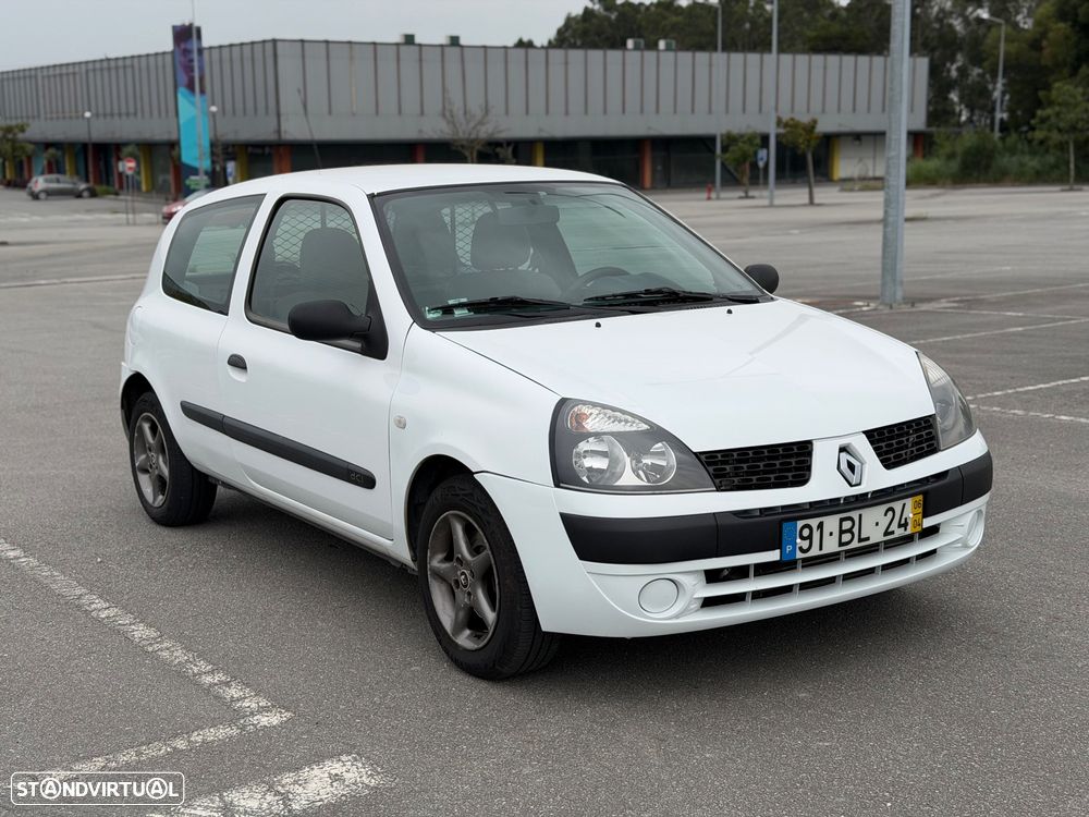 Renault Clio - 2