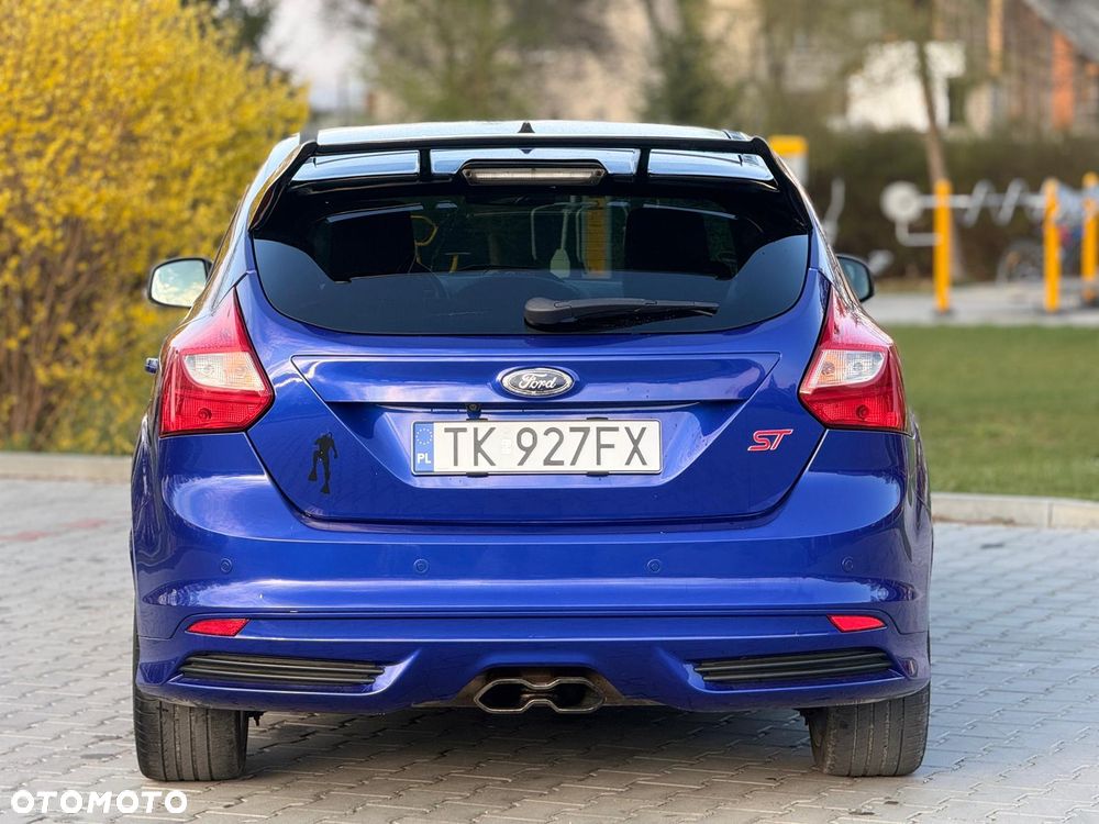 Ford Focus 2.0 EcoBoost ST - 16