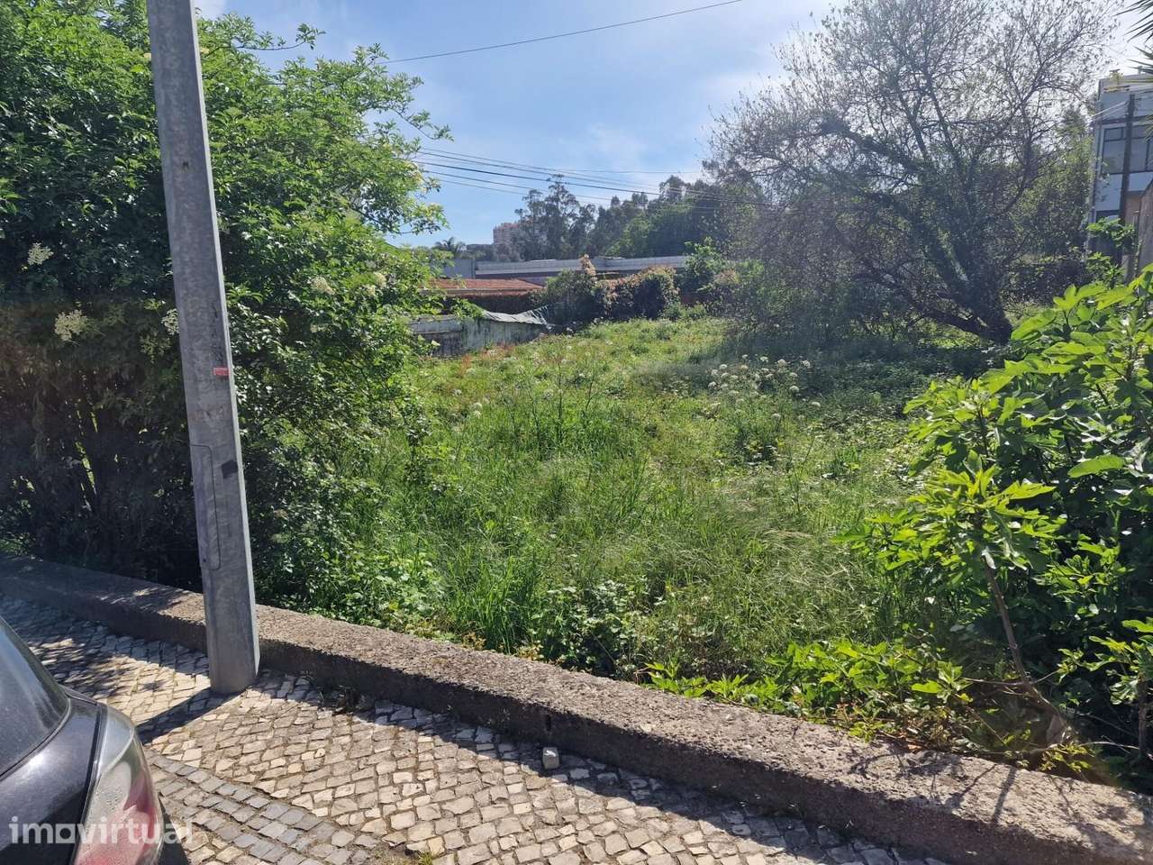 Terreno urbano com excelente localização no centro de São João da Made - Grande imagem: 2/7