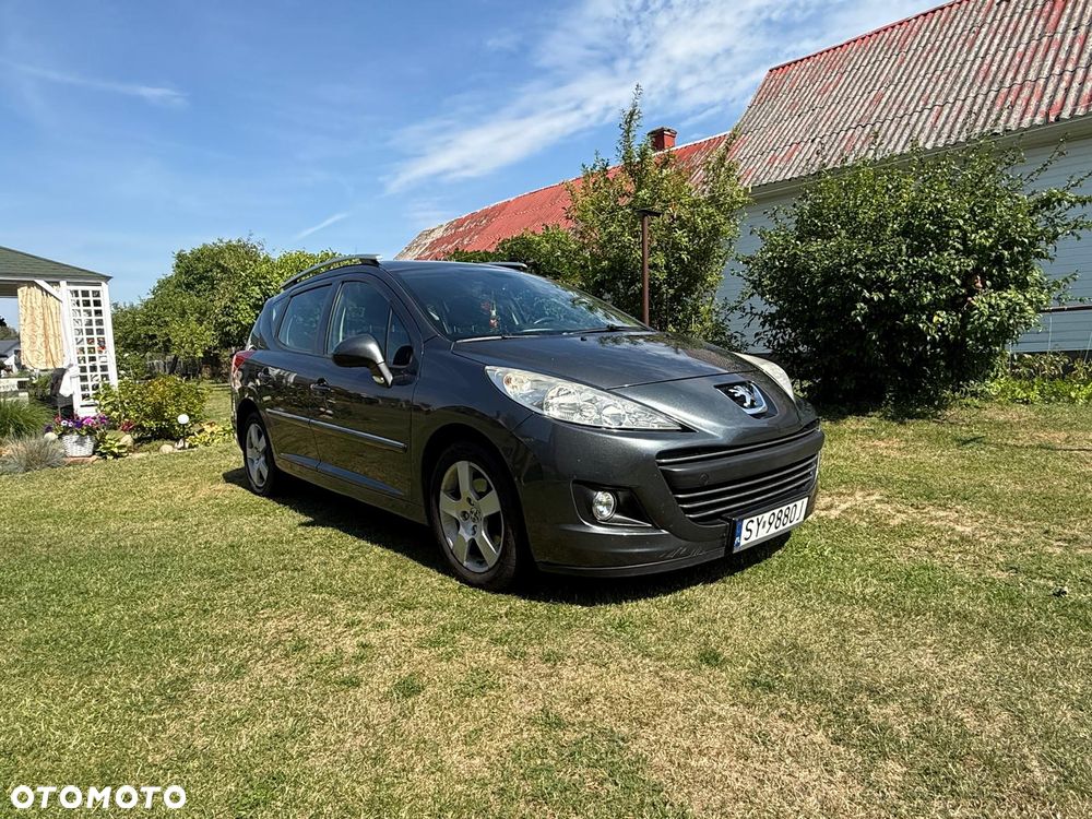 Peugeot 207 - 8