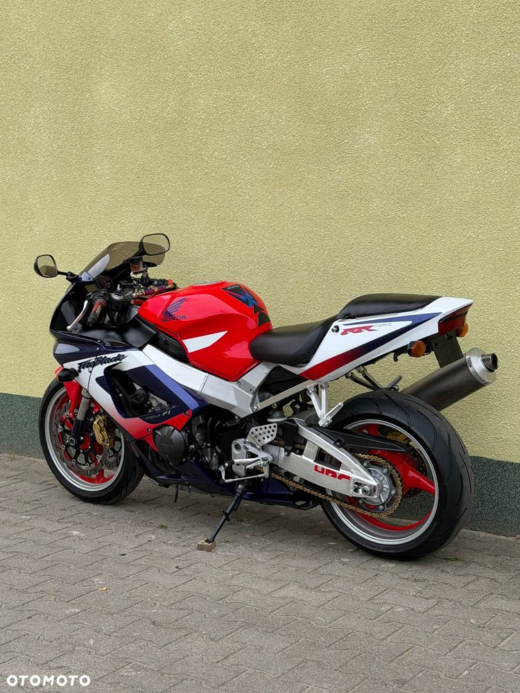 Honda CBR - 19