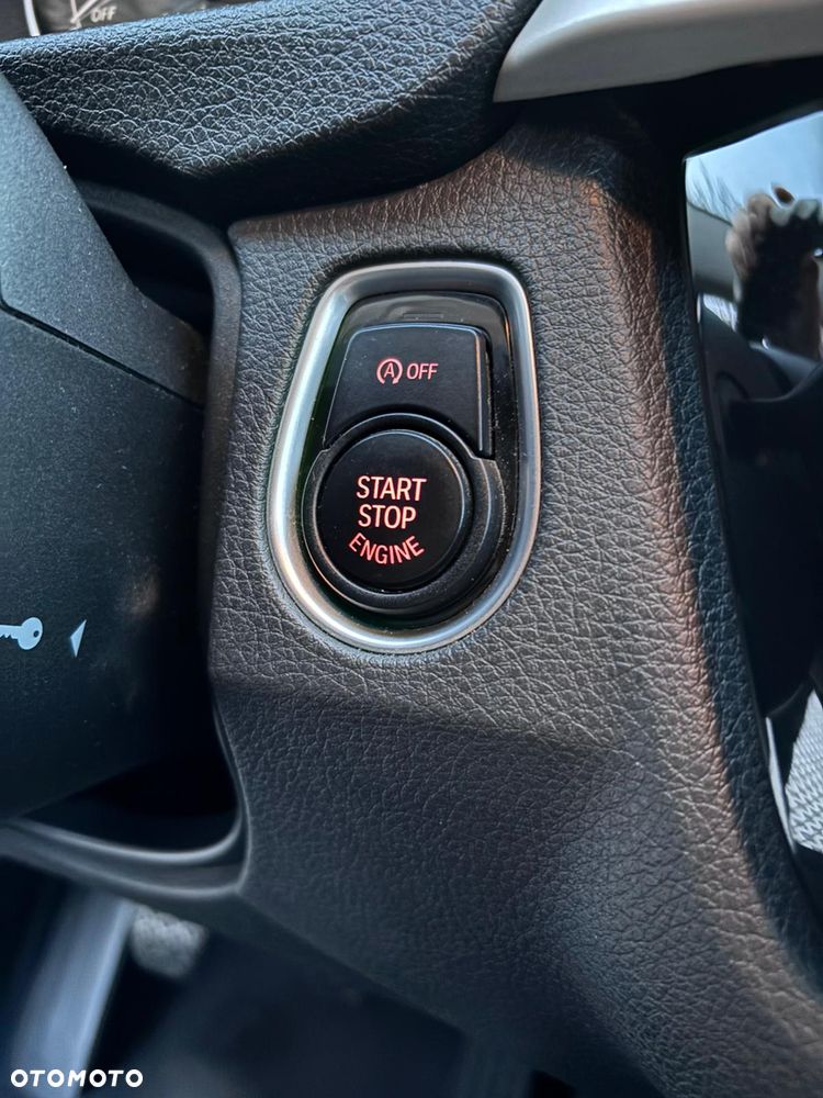 BMW Seria 3 318d - 24