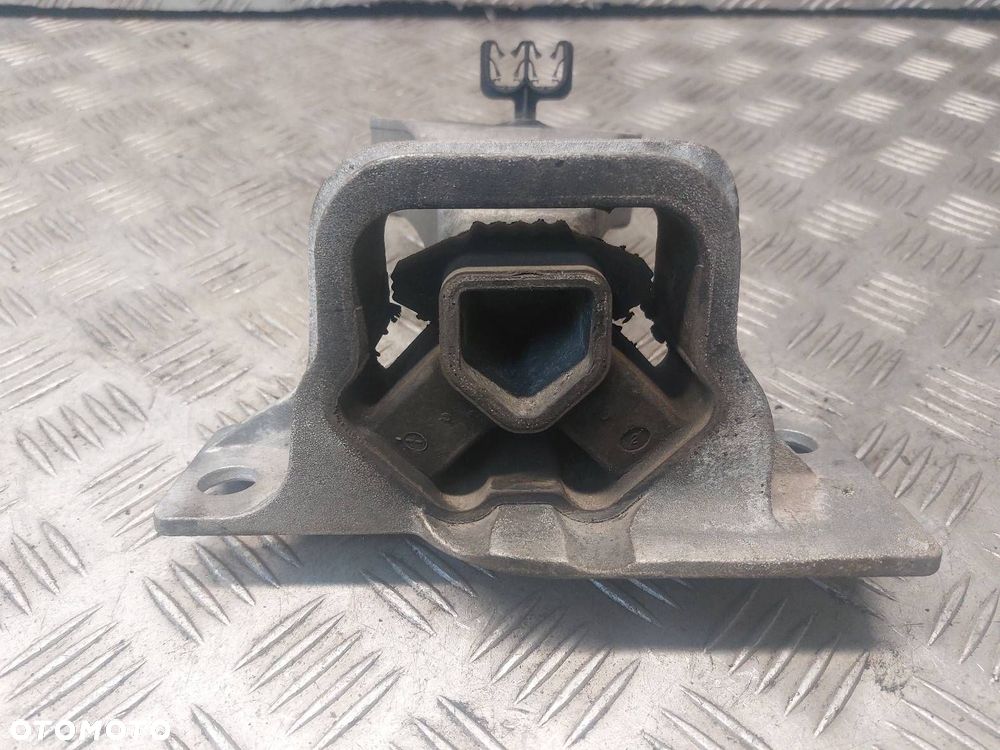 ŁAPA PODUSZKA SILNIKA LEWA RENAULT CLIO III LIFT 1.2 TCE 112103737R - 4