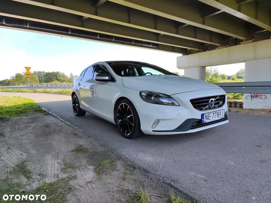 Volvo V40 D2 R-Design Summum - 2