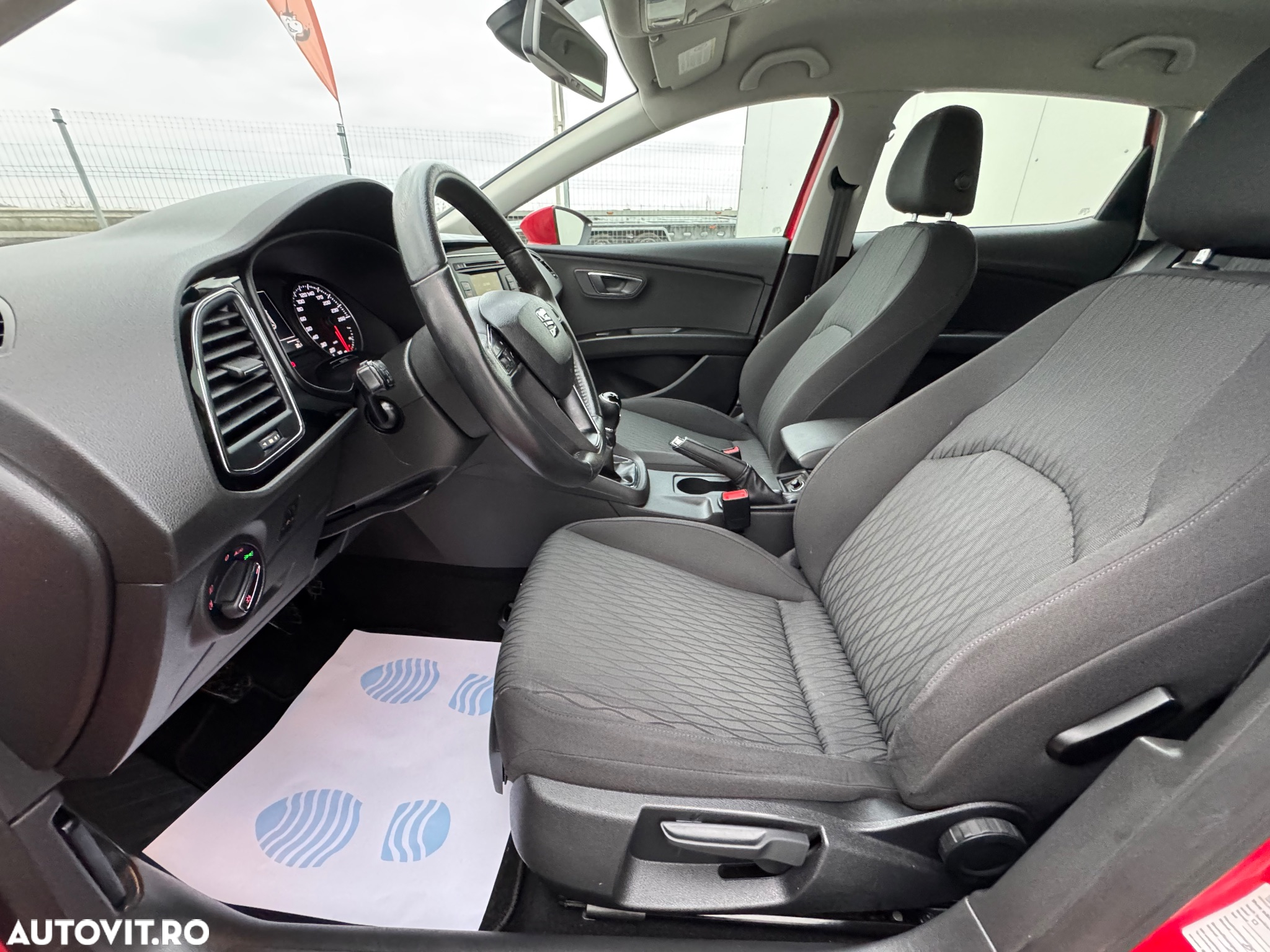 Seat Leon 1.6 TDI DPF Ecomotive Style - 11