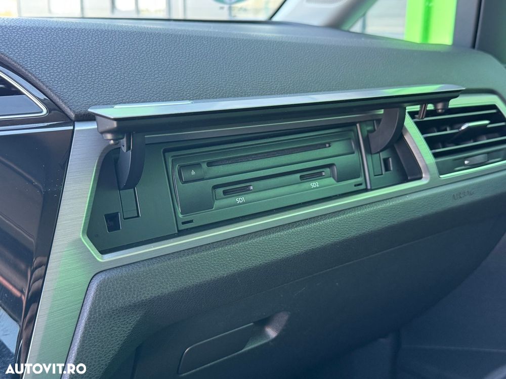 Volkswagen Touran - 20