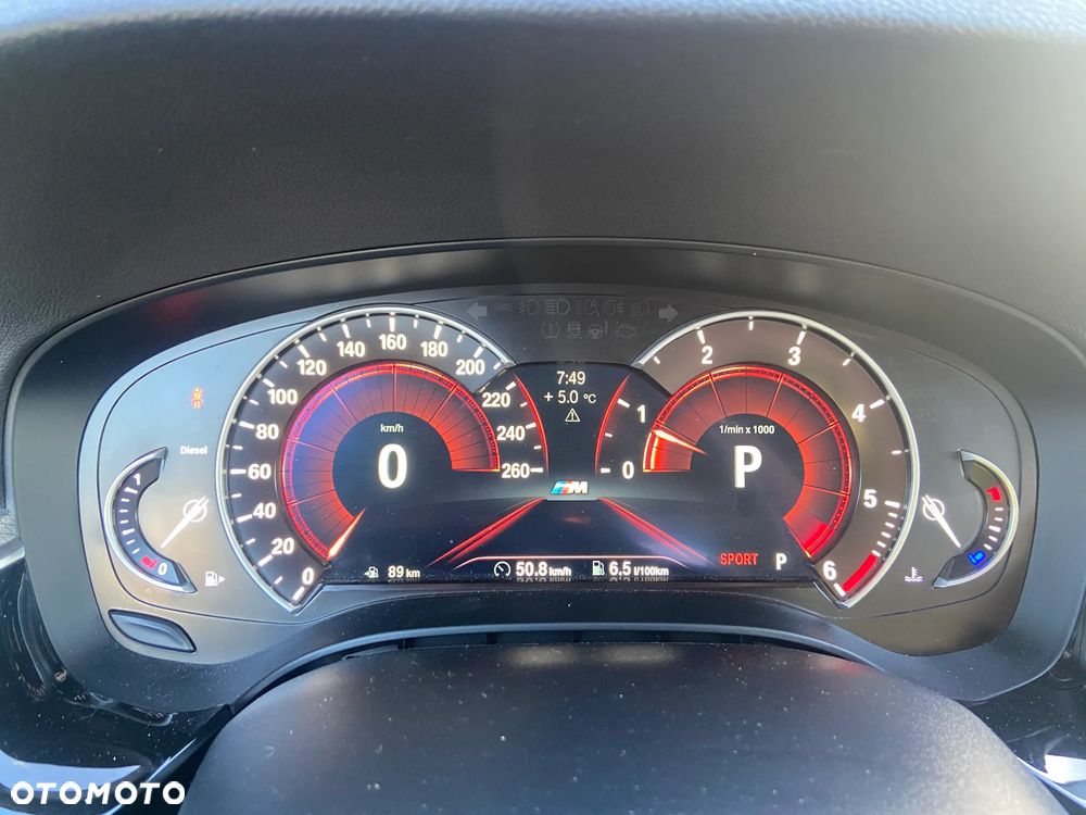 BMW Seria 5 520d xDrive - 10