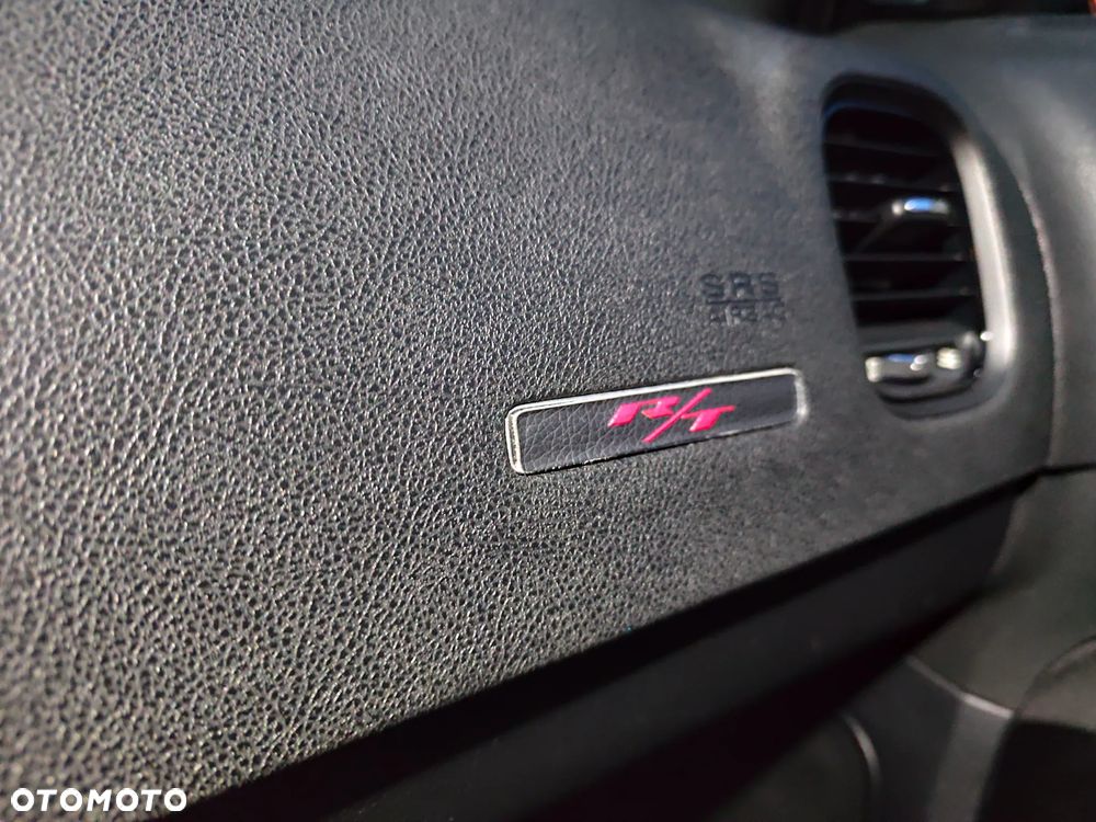Dodge Charger 5.7 R/T - 24