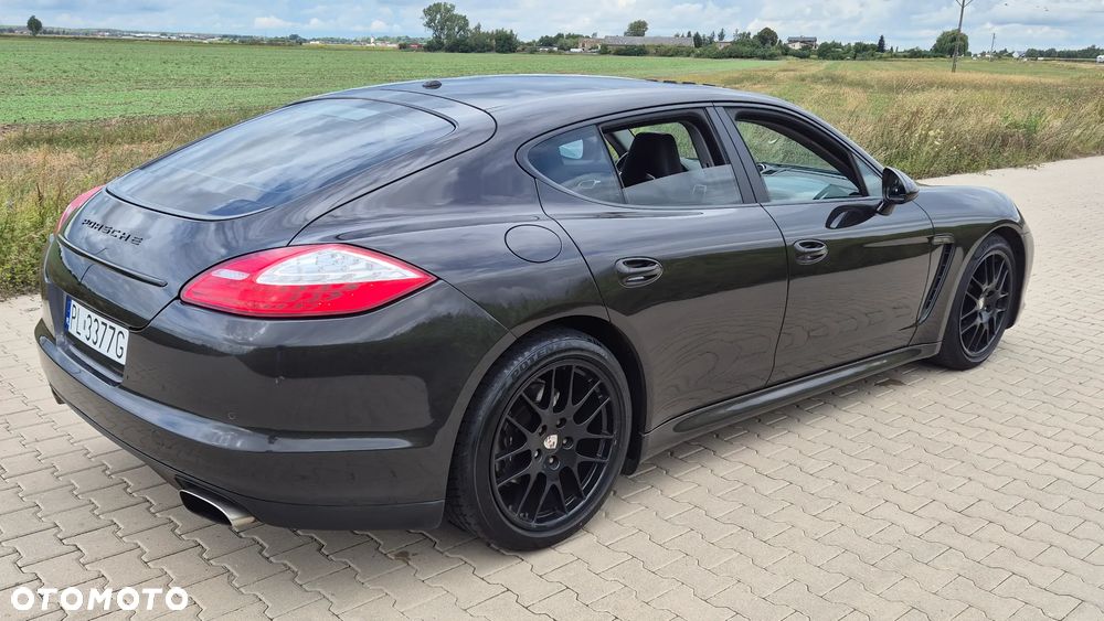Porsche Panamera - 17