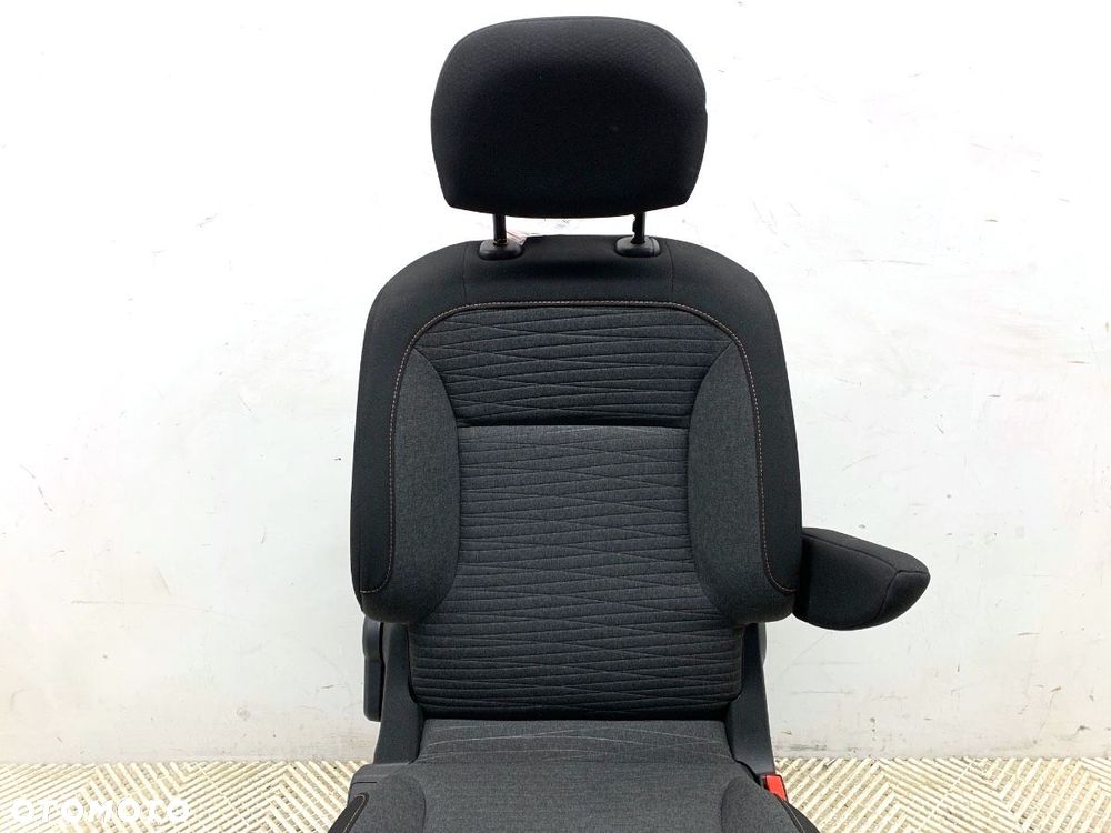 FOTEL PRAWY PRZÓD  CITROEN BERLINGO MULTISPACE (B9) 2008 - 2022 1.6 BlueHDi 120 88 kW [120 KM] olej - 2