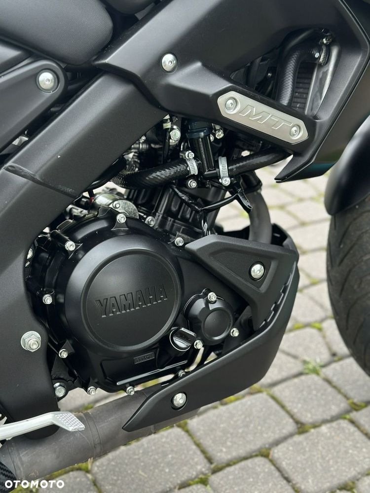 Yamaha MT - 17