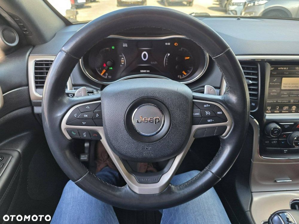 Jeep Grand Cherokee - 8