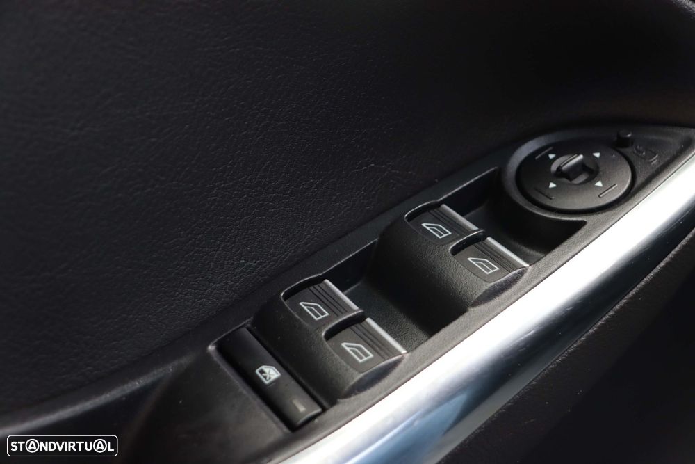 Ford Focus 2.0 TDCi ST-2 - 29