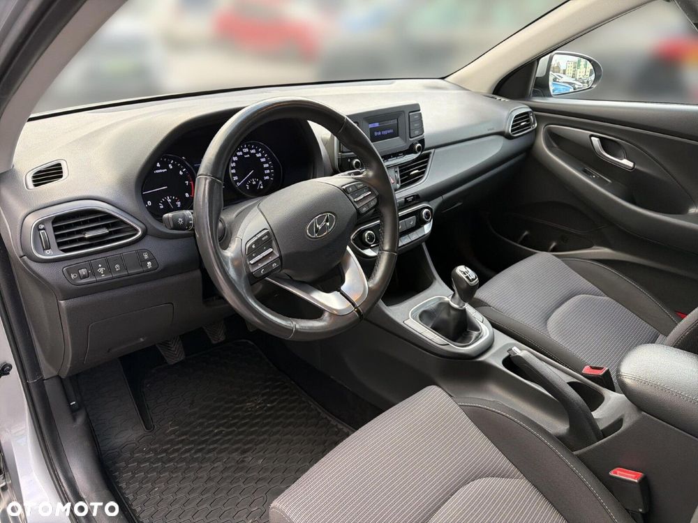 Hyundai i30 1.5 DPI Modern - 9