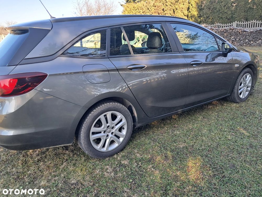 Opel Astra 1.4 T Enjoy - 9