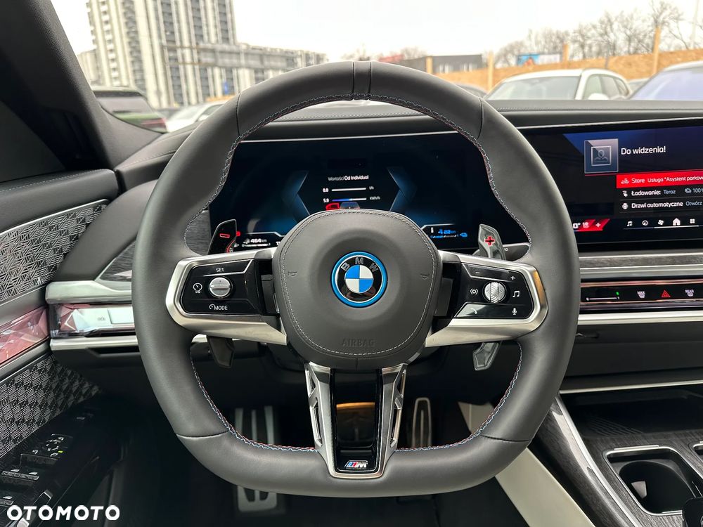 BMW Seria 7 M760e PHEV xDrive sport - 24