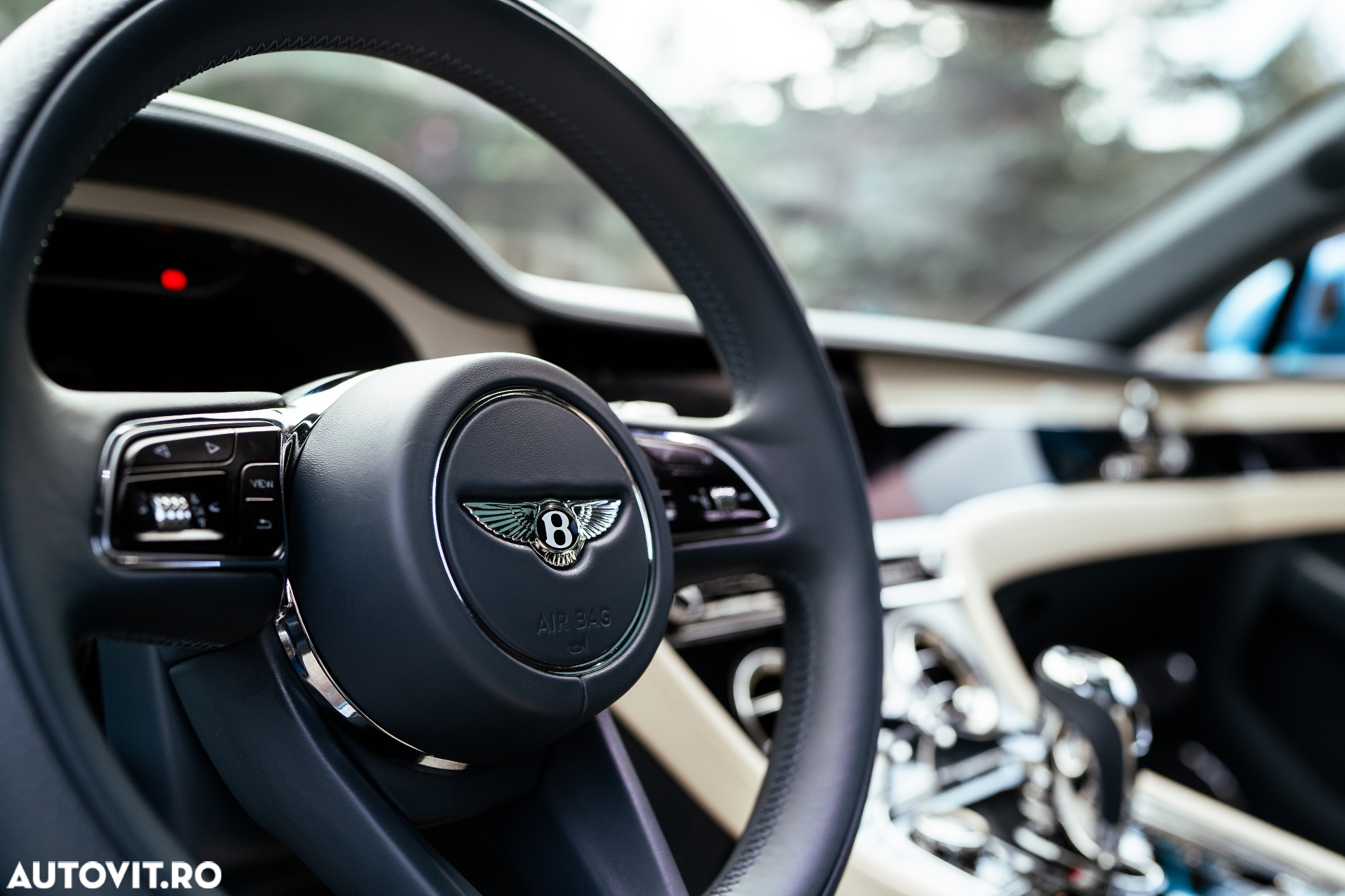 Bentley Continental New GT V8 Azure - 19
