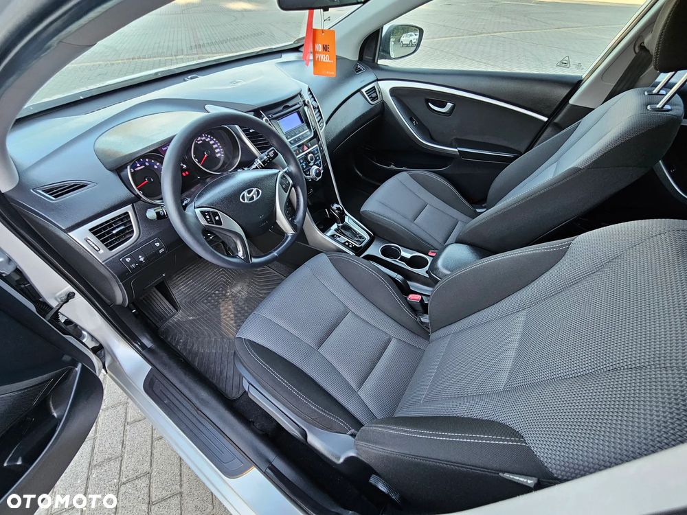 Hyundai i30 1.6 Automatik Style - 9
