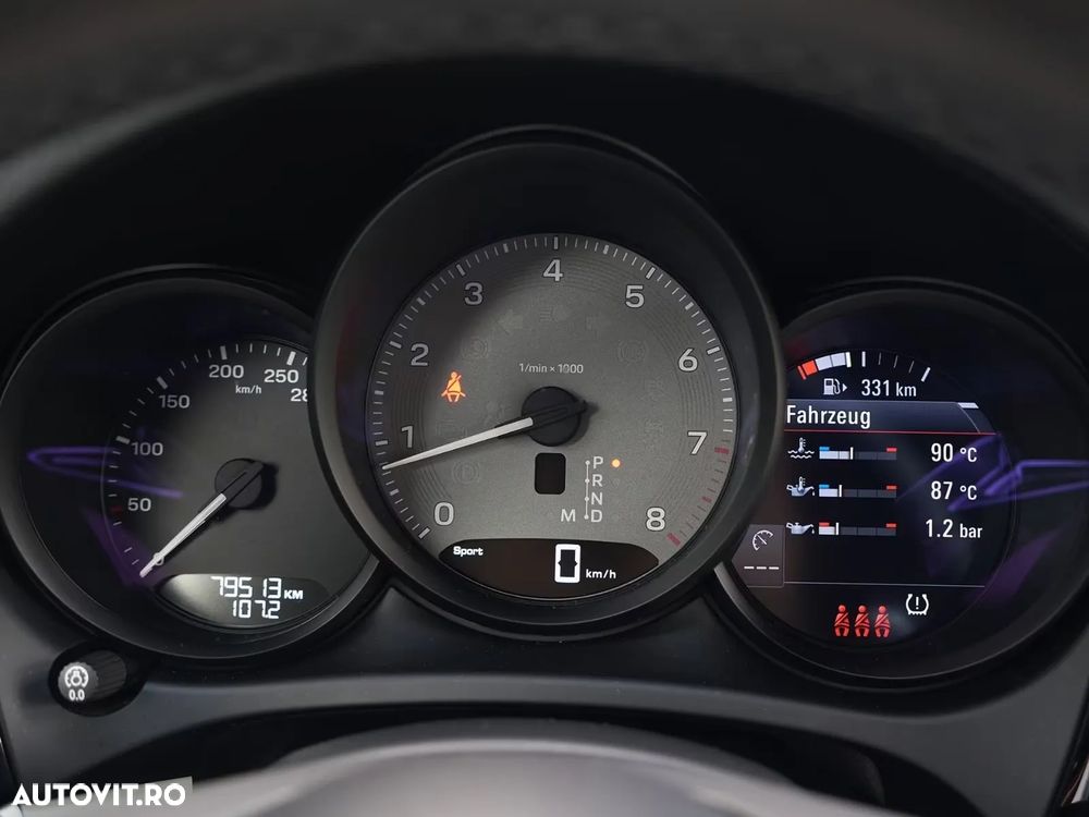 Porsche Macan S - 13