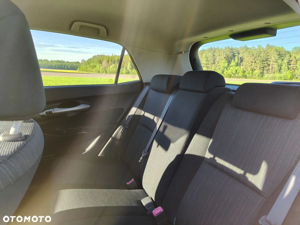 Toyota Auris 1.6 Luna - 11