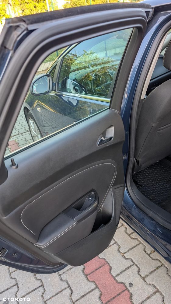 Opel Astra 1.4 T Cosmo - 26