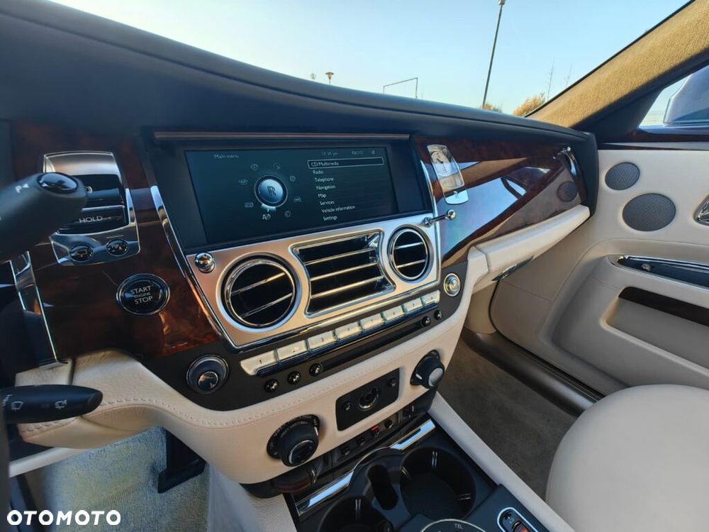 Rolls-Royce Ghost - 22