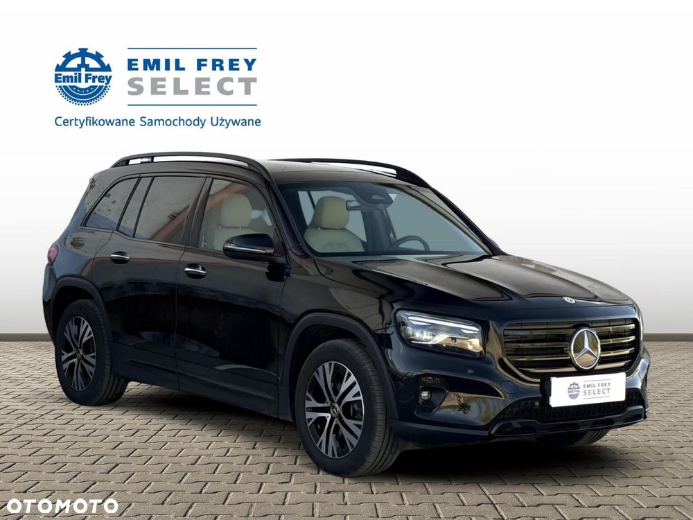 Mercedes-Benz GLB - 8