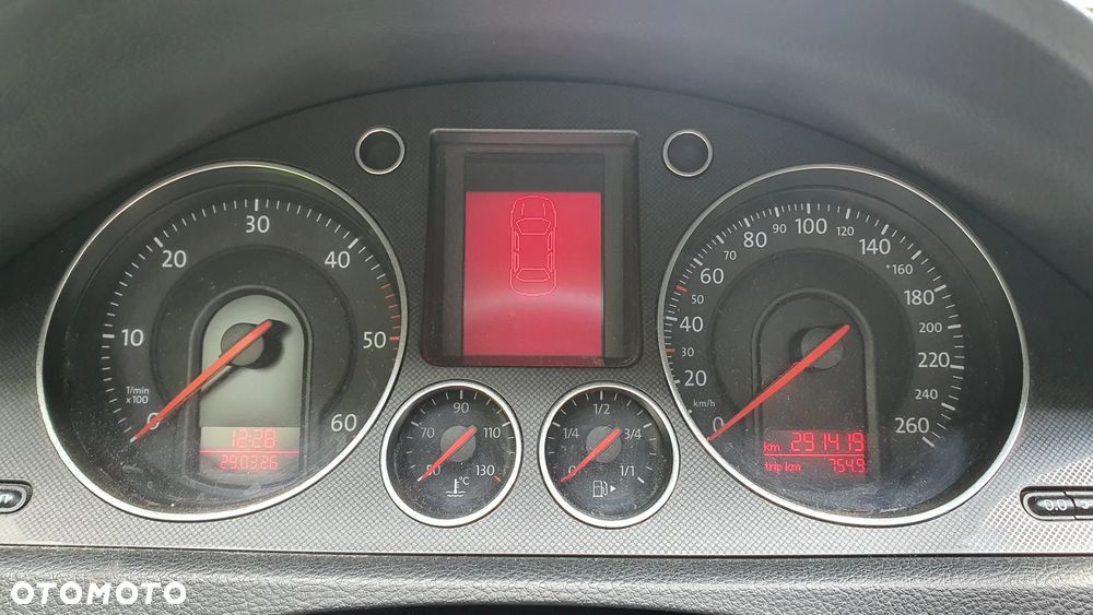 Volkswagen Passat 1.9 TDI Trendline - 12