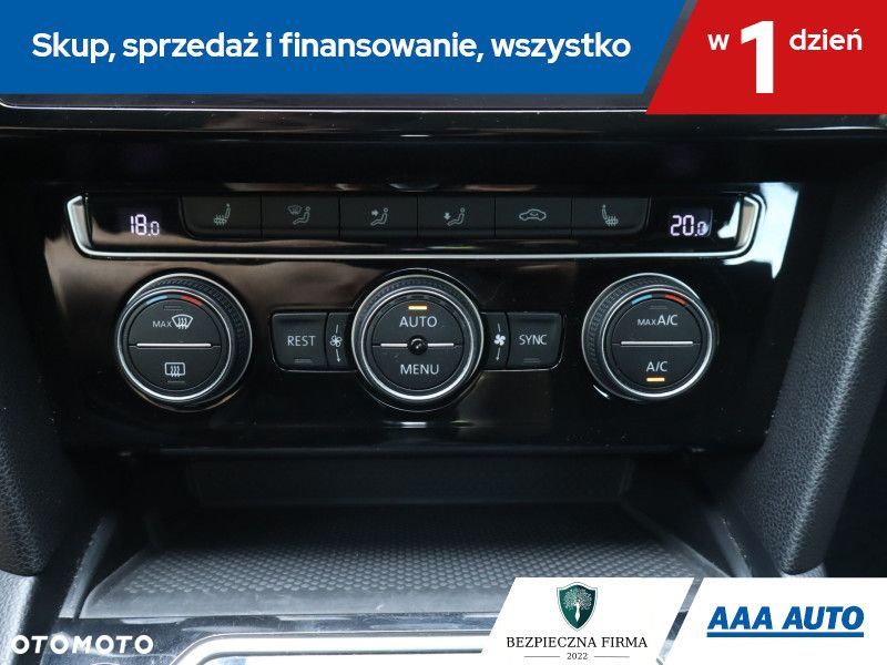 Volkswagen Passat - 18