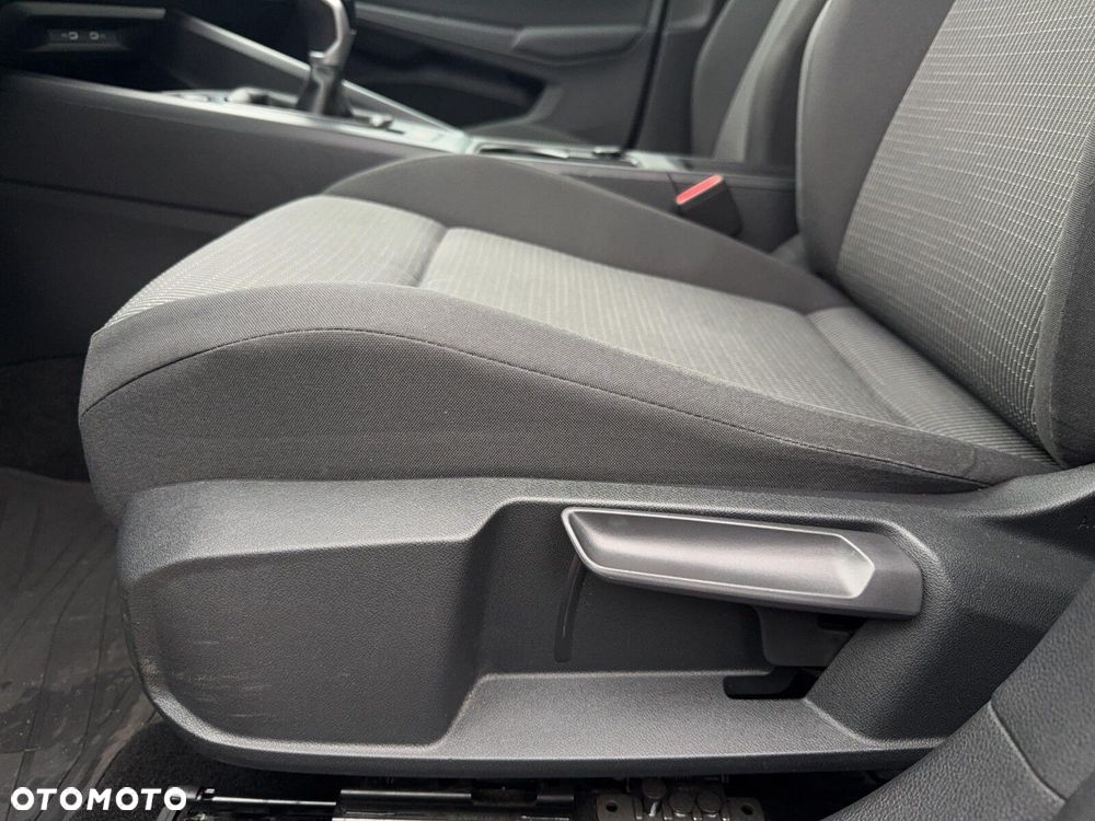 Volkswagen Golf 1.0 TSI Life - 25