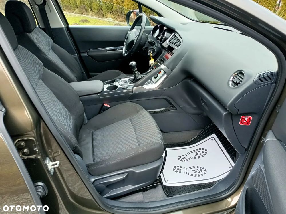 Peugeot 3008 HDi FAP 150 Platinum - 24