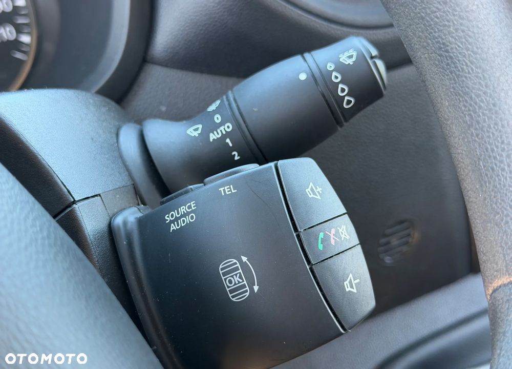 Renault MASTER L2H2 VAN Extended Grip przystosowany fabrycznie do jazdy po grząskim terenie, Mocny silnik 2.3dci 150KM Wzmocniony DMC:3.5t Ładowność 1361kg, Klimatronic, Fotel PNEUMATYCZNY, Kamera cofania, Parktroniki, Minibar, Tempomat, MP3, Bluetooth, USB, Lustro Wide View, Zawiasy drzwi 270', Zabudowa ładowni z instalacją DEFA 230V pod Serwis lub Warsztat, Nowe opony zimowe! - 16