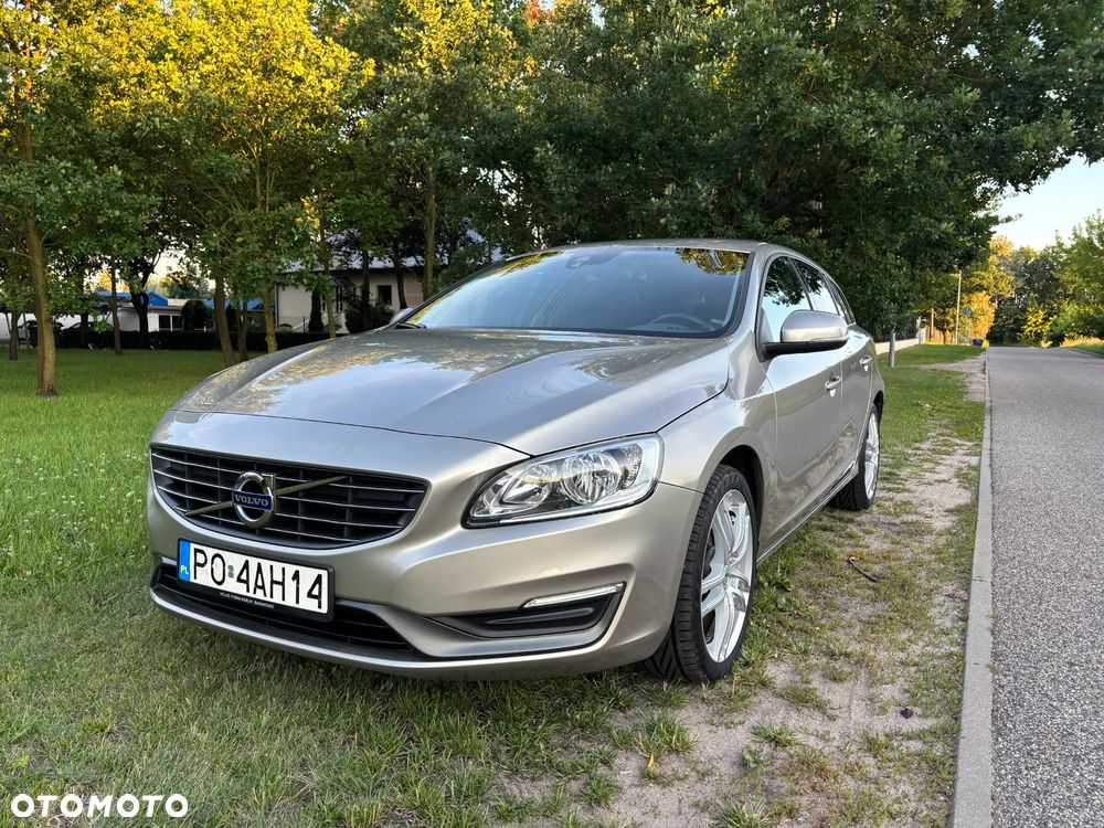 Volvo V60 D2 Momentum - 5