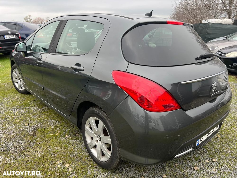 Peugeot 308 1.6E Premium Pack - 4