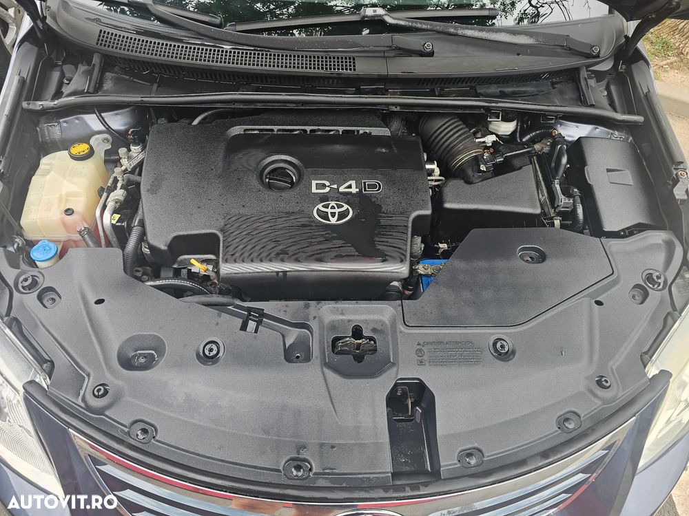 Toyota Avensis - 7