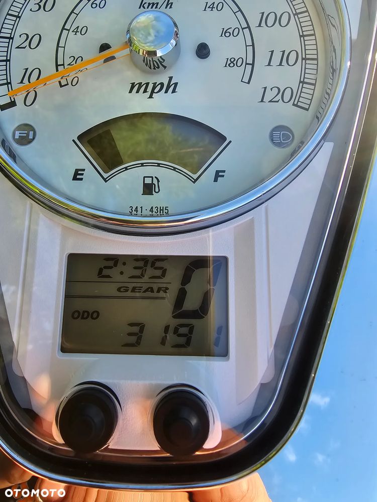 Suzuki VL 800 Volusia - Boulevard C50 - 18