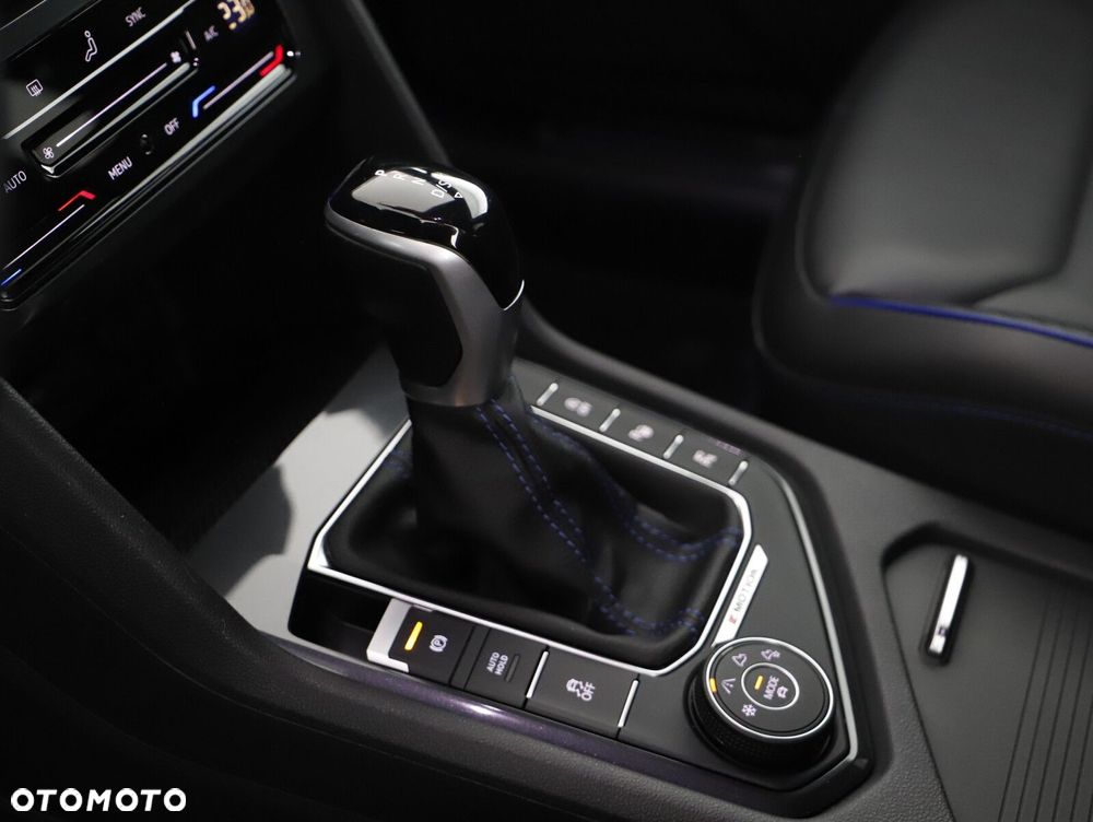 Volkswagen Tiguan - 11