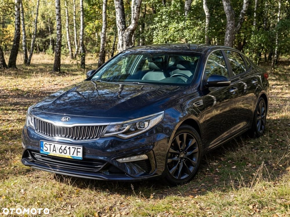 Kia Optima 2.0 L - 20