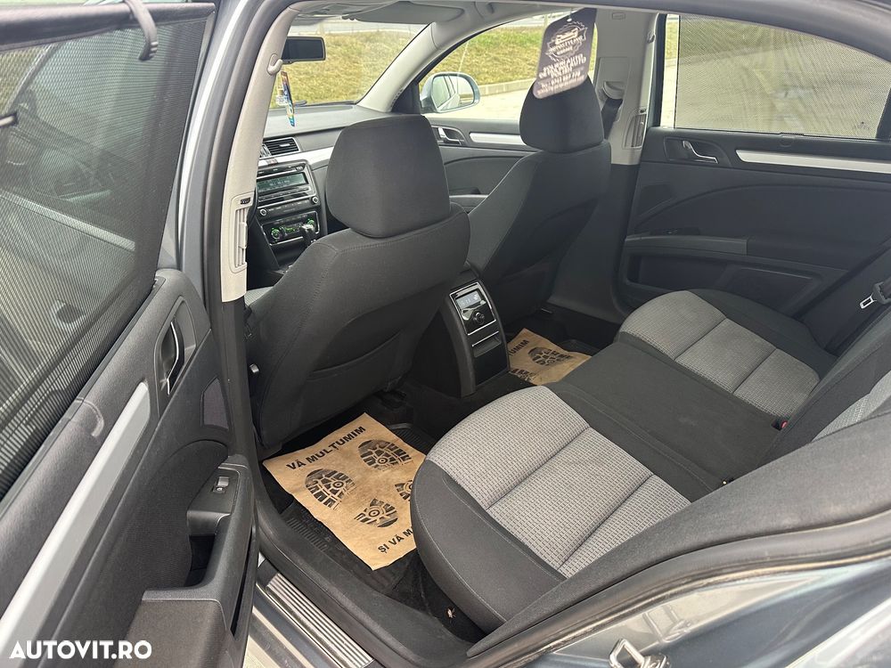 Skoda Superb 2.0 TDI 4x4 DSG Exclusive - 13