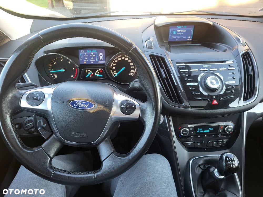 Ford Kuga 2.0 TDCi 4WD Titanium - 6