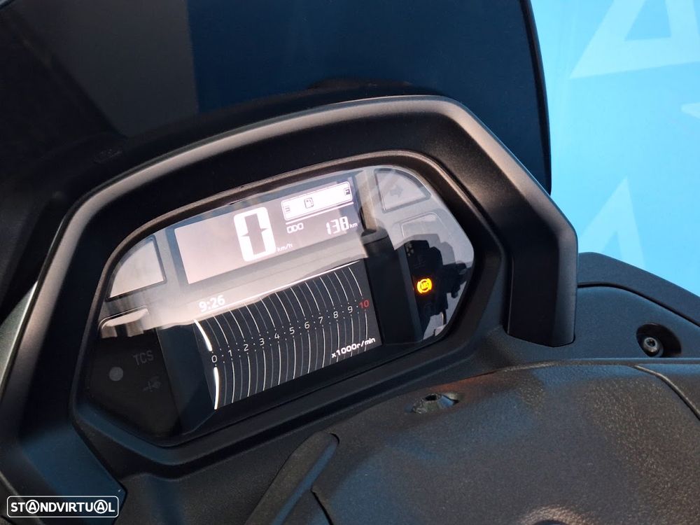 Yamaha NMAX 125 - 10