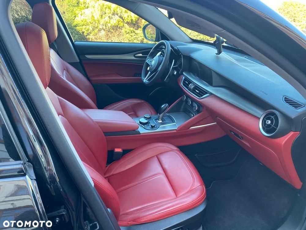 Alfa Romeo Stelvio 2.0 Turbo TI Q4 - 5
