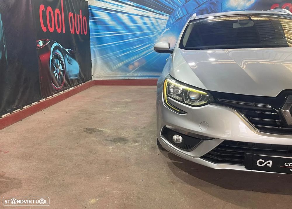 Renault Mégane Sport Tourer 1.5 dCi Zen ECO - 12